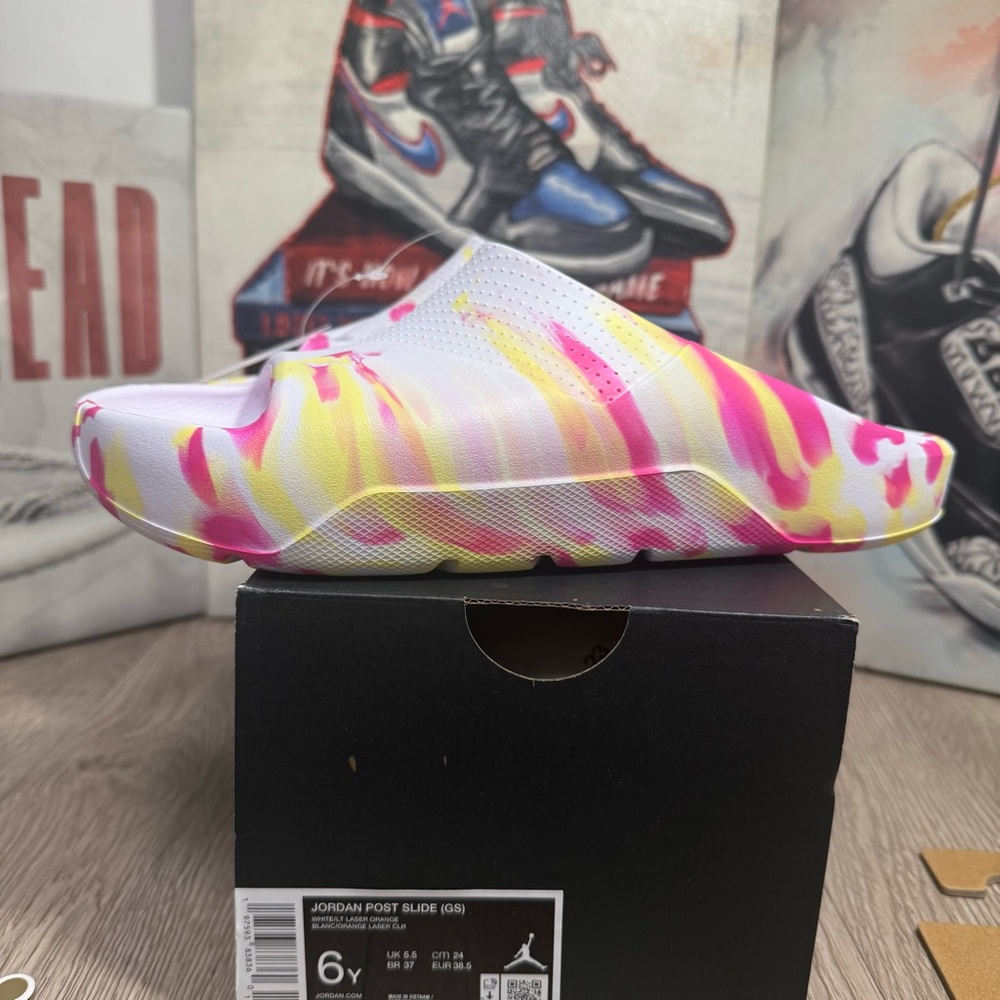 Nike Air Jordan Post Slides Big Kids White Fuchsia Orange Sz 5Y/7W